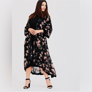 Torrid Longline Kimono Floral Chiffon Flocked Velvet. Size 1/2